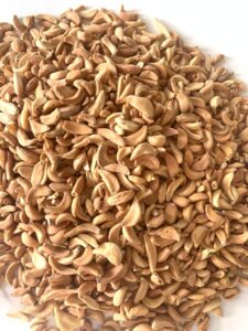 Dehydrated Garlic Flakes exporter manufacturer supplier India Flouers Agri Pvt Ltd